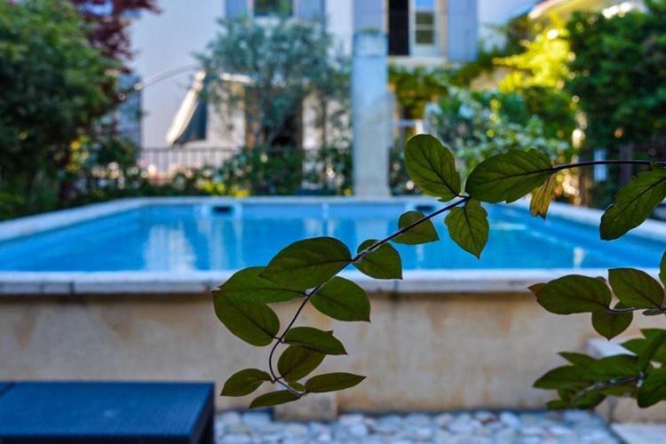 La Bastide Des Songes - Demeure D'Hotes Robion en Luberon Luaran gambar