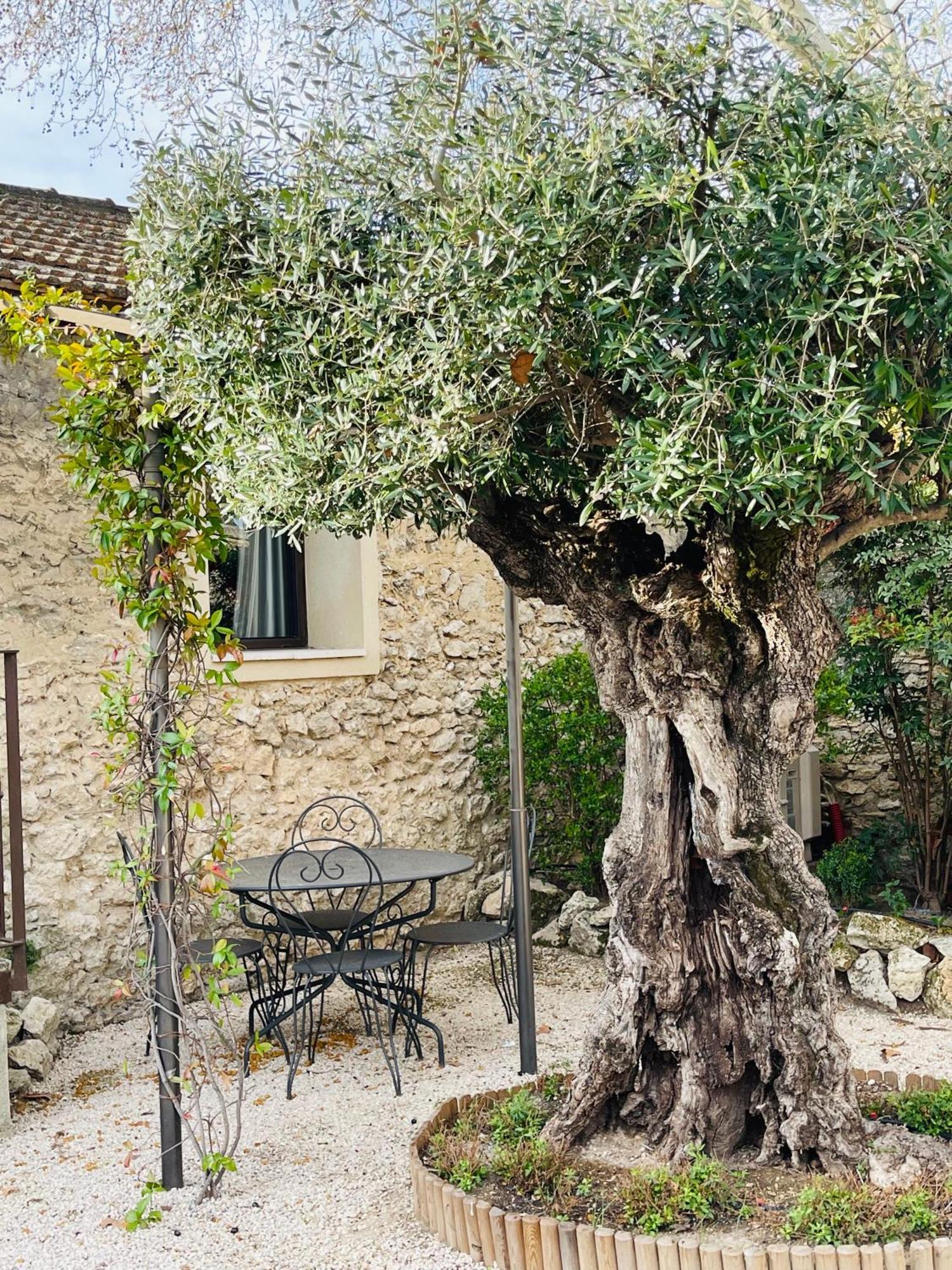 La Bastide Des Songes - Demeure D'Hotes Robion en Luberon Luaran gambar